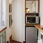 Quiet Love Nest 9 Minutes From The Louvre Museum
