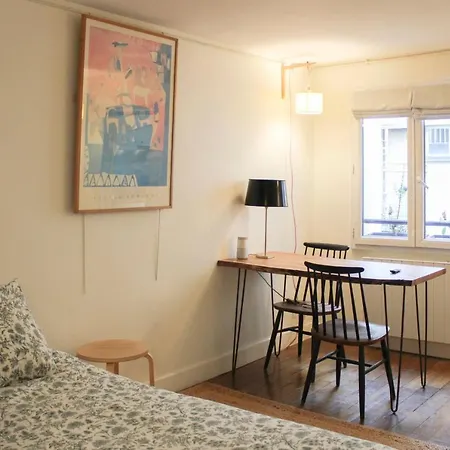 Apartment Quiet Nest 9 Minutes From The Louvre Museum